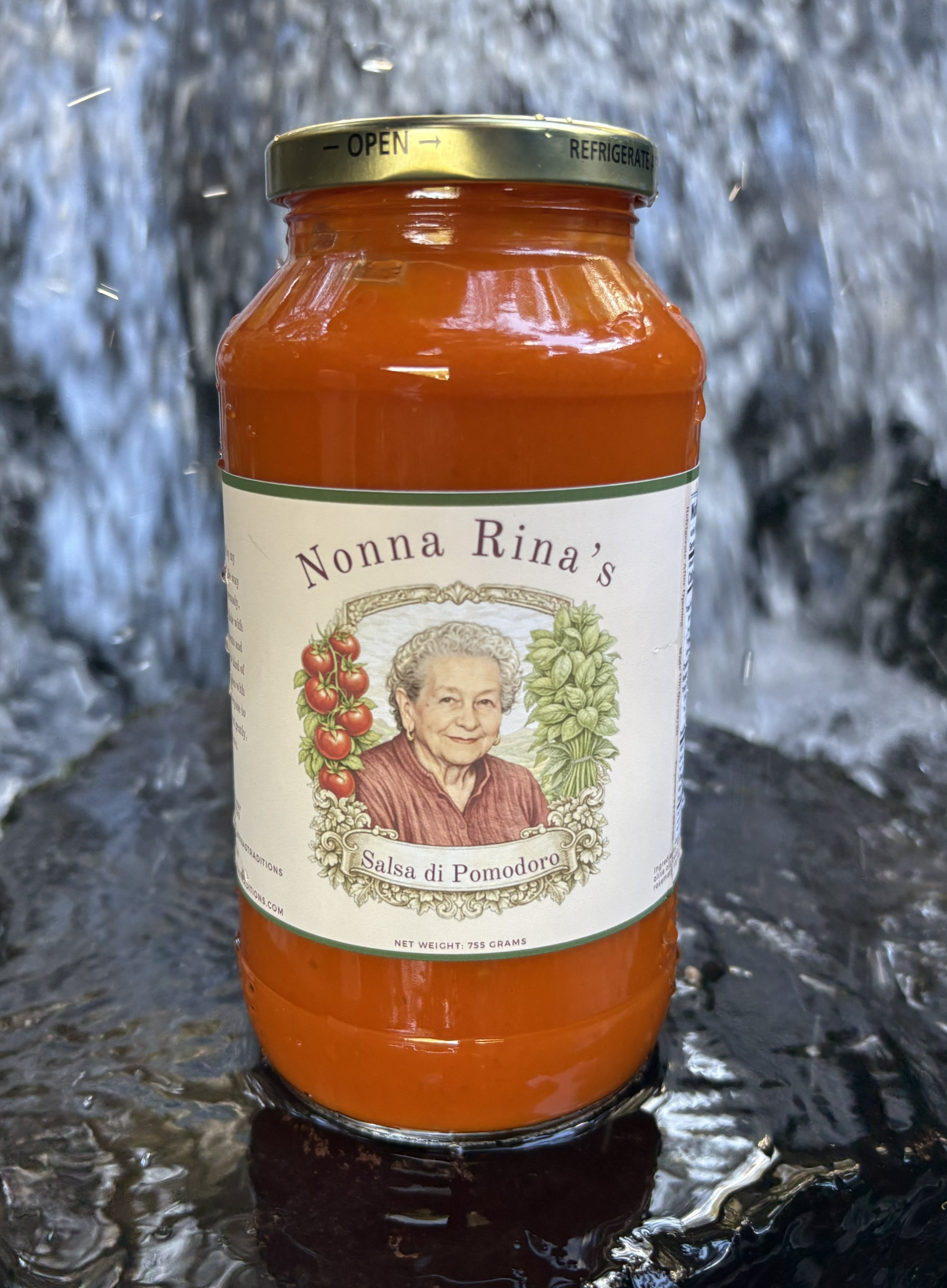 Pomodoro sauce jar